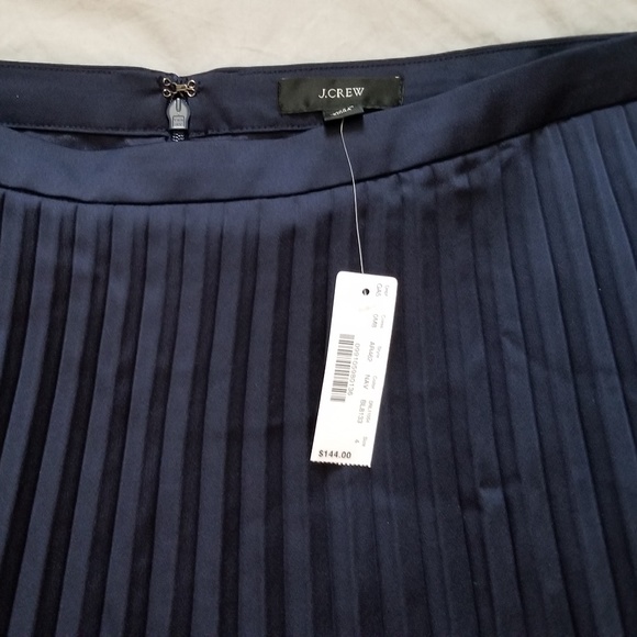 J.Crew Pleated Midi skirt, Navy - Picture 2 of 3